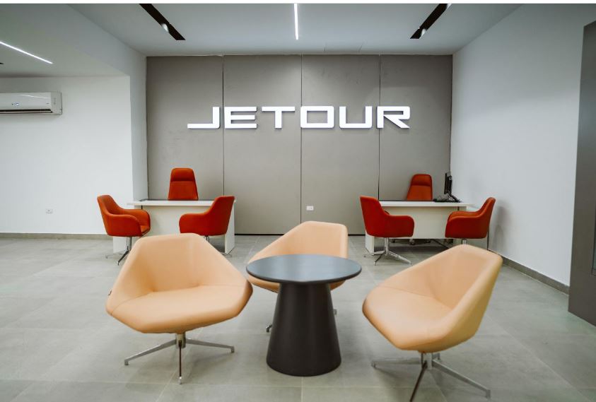 "سلطان أوتو" تفتتح أول صالة 