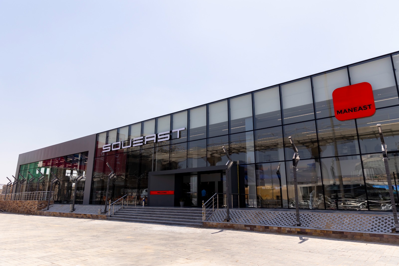 مان إيست تفتتح المقر الرئيسي وصالة