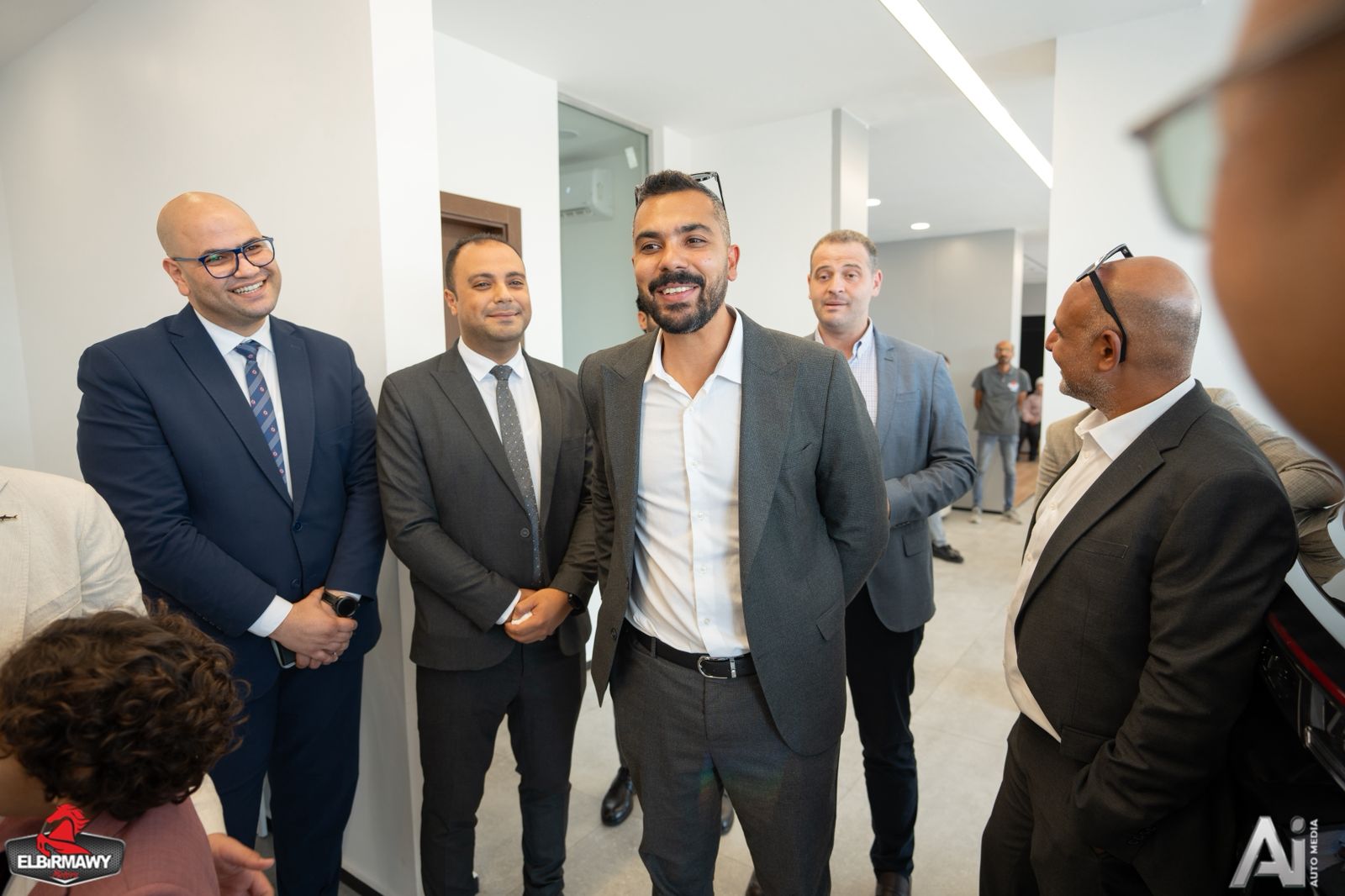 وفد رفيع من «سوايست» يزور صالة عرض