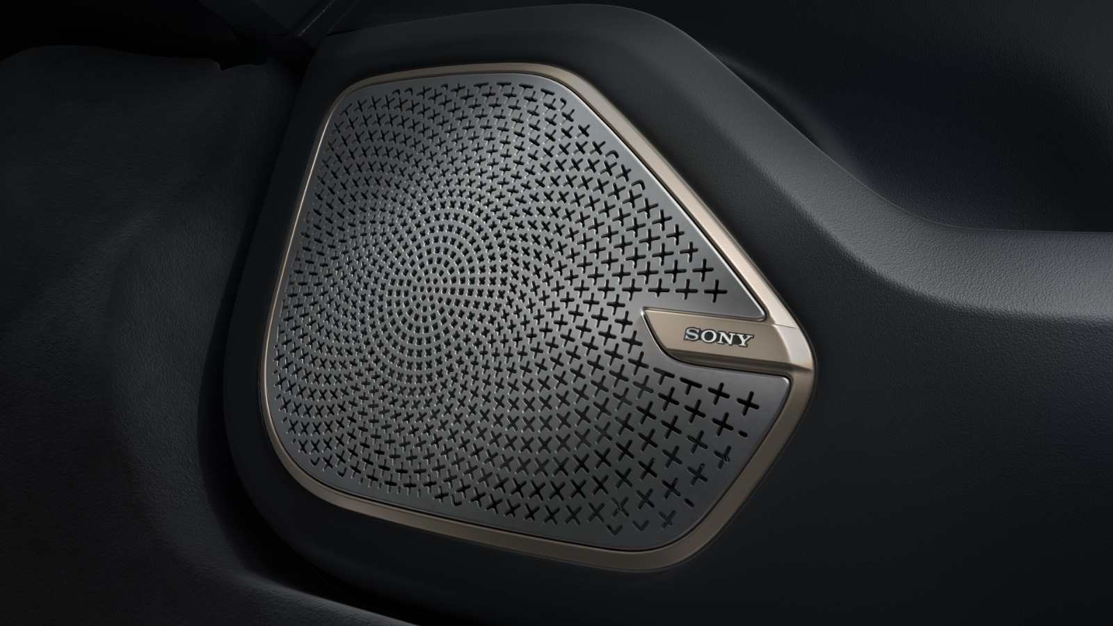 مان إيست تطلق الفئة 